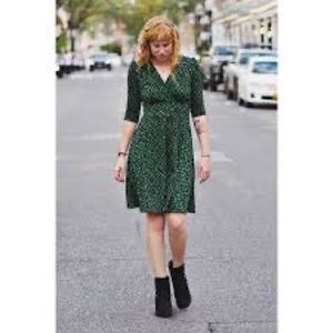 Karina Megan Dress M/L